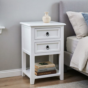 white furniture,white bedside